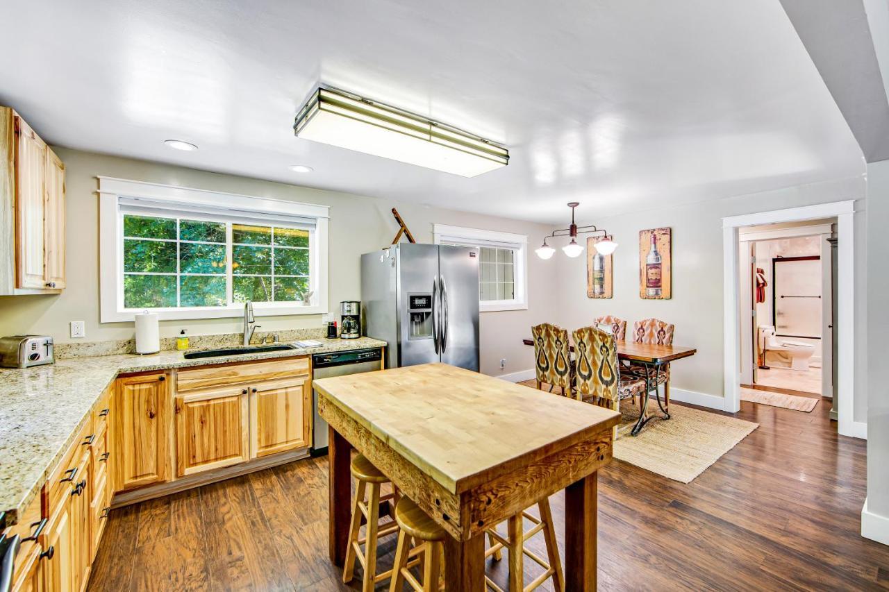 Orchard Near The River Escape Forestville المظهر الخارجي الصورة