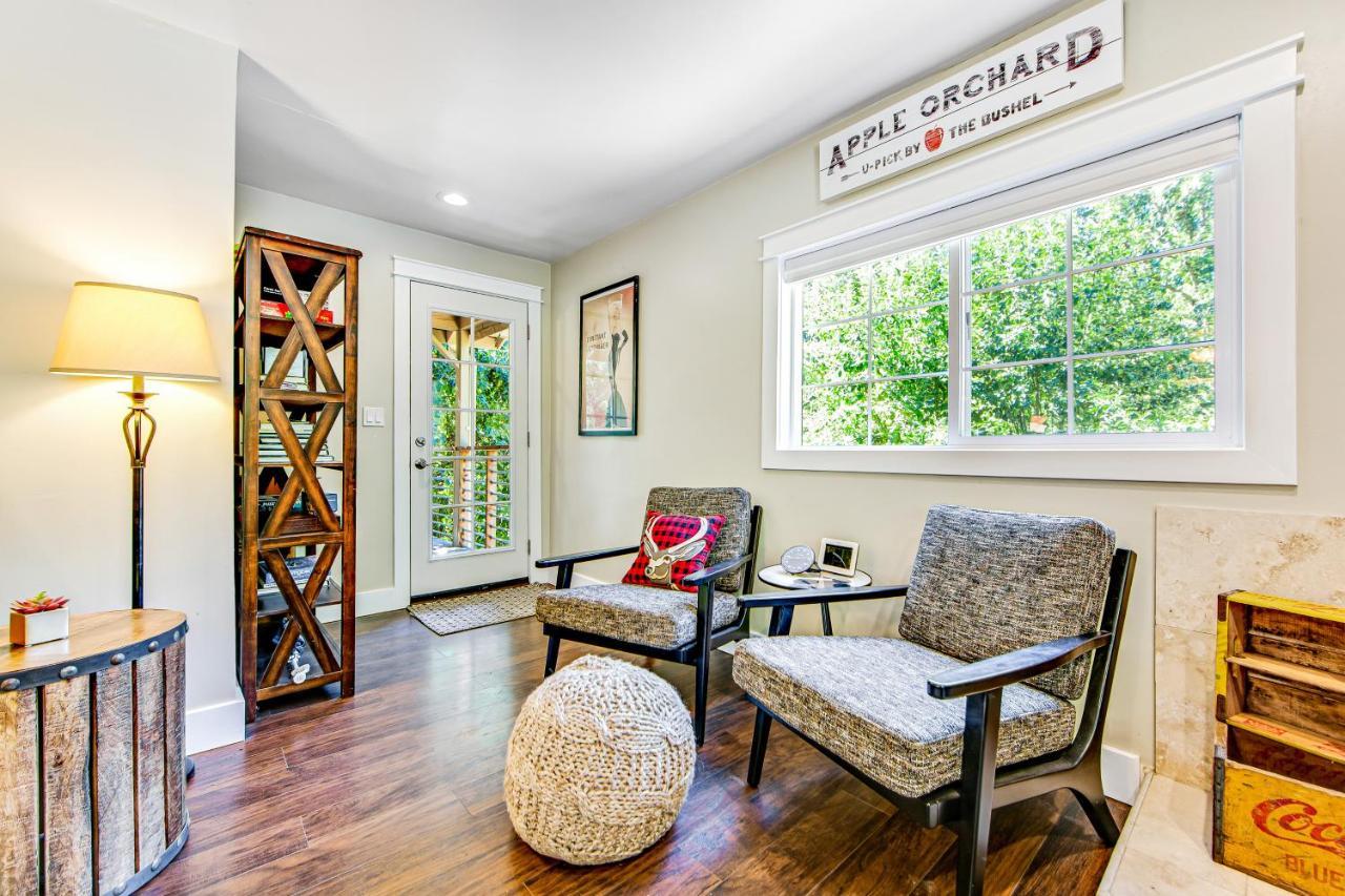 Orchard Near The River Escape Forestville المظهر الخارجي الصورة