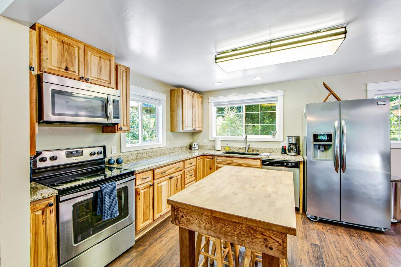 Orchard Near The River Escape Forestville المظهر الخارجي الصورة